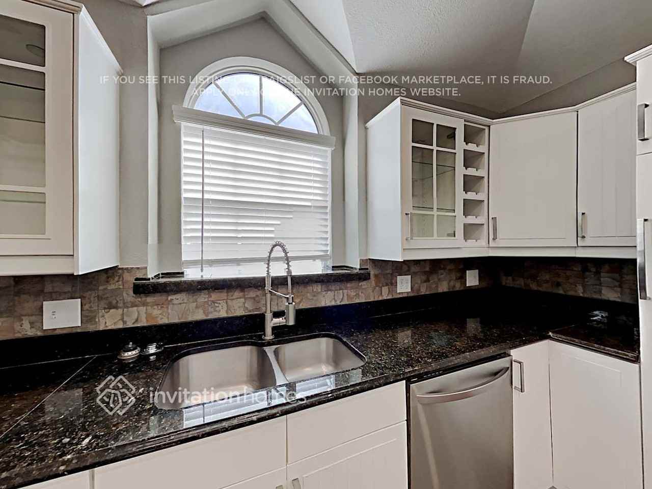 7121 Timberlane Dr - Photo 7 of 20