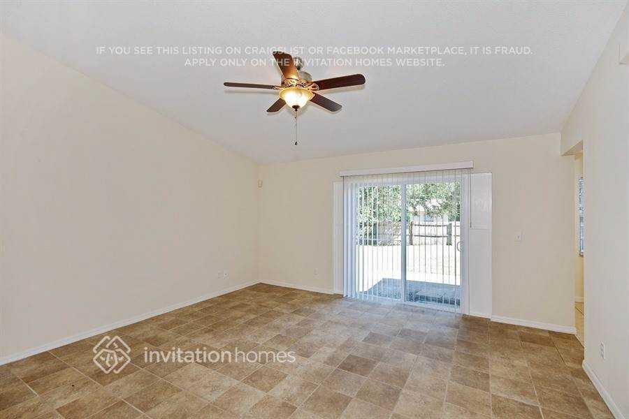 10814 Crescendo Loop - Photo 4 of 18