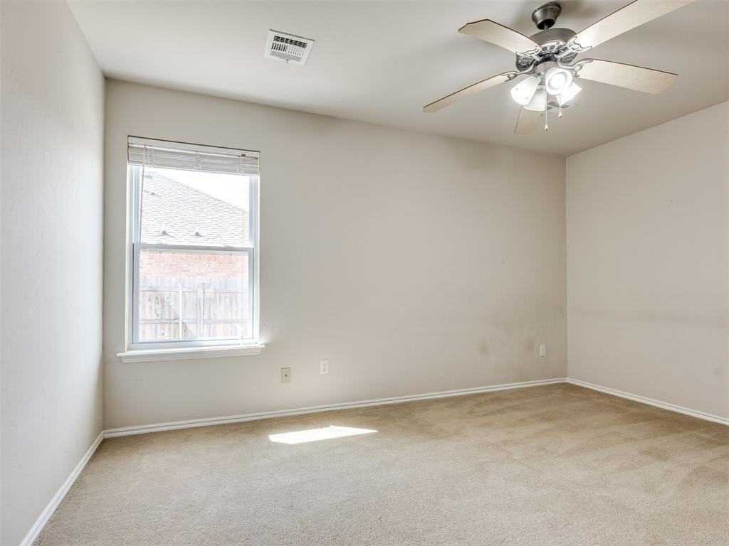 609 E Linden Ln - Photo 6 of 16