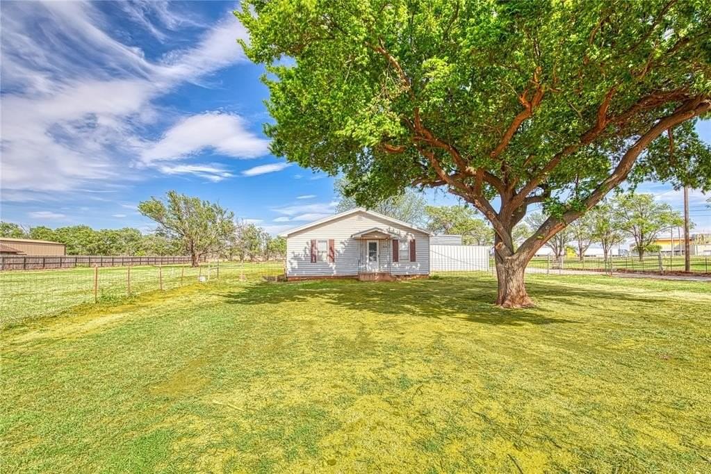 324 S Lester St - Photo 6 of 11