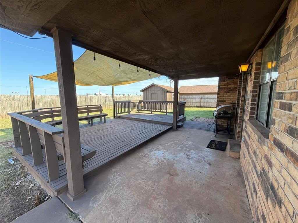 33 Peterson Dr - Photo 5 of 16