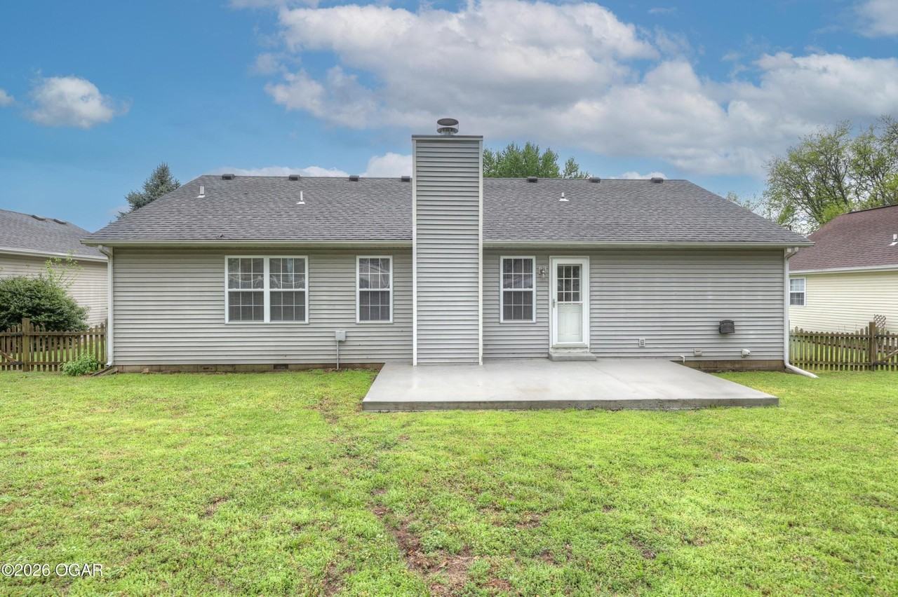 1309 Skyline Dr - Photo 6 of 38