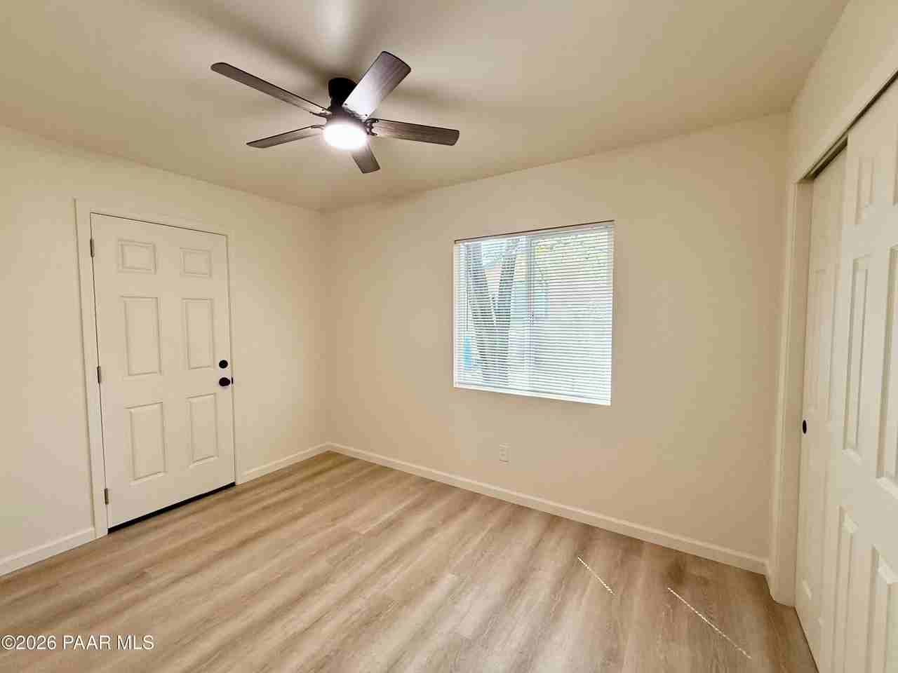 2859 N Meadow Ln - Photo 6 of 12