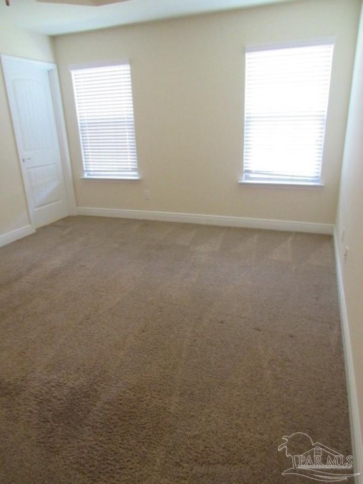 279 Cottage View Dr - Photo 5 of 10