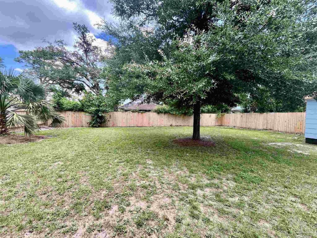 101 Central Ave - Photo 7 of 49