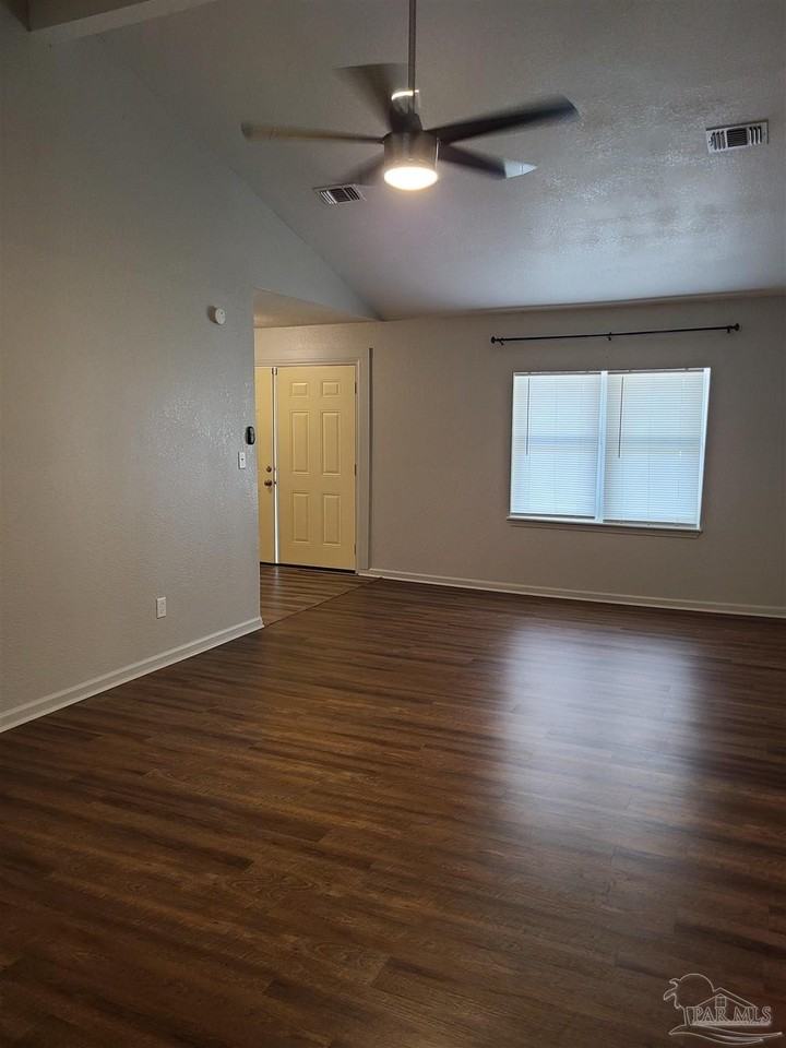 6960 Klondike Rd - Photo 5 of 29