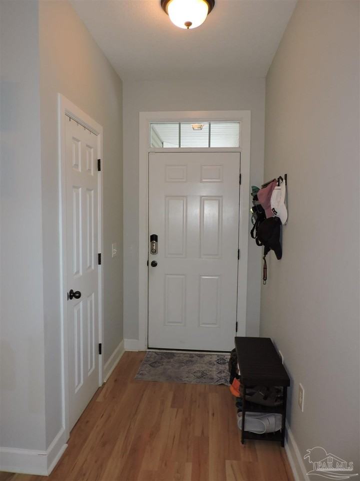 1531 N 12th Ave - Photo 3 of 39