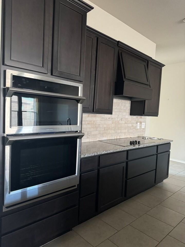 1909 Rattler Ln - Photo 2 of 18