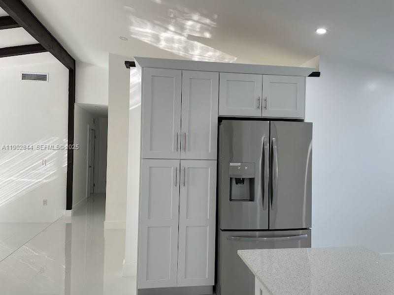 17010 Sw 93rd Ave #O - Photo 5 of 7