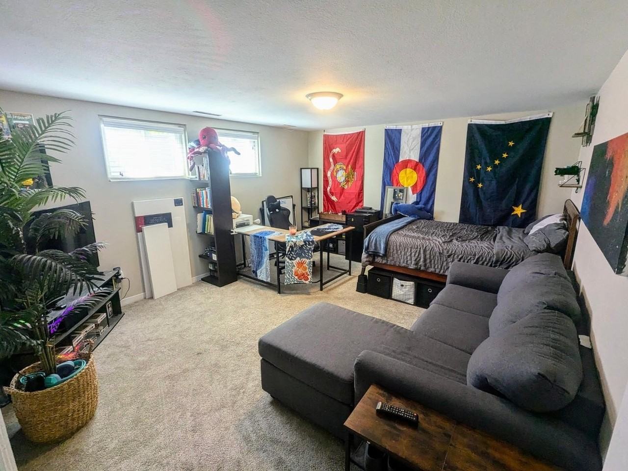 1422 Tesla Dr - Photo 3 of 18