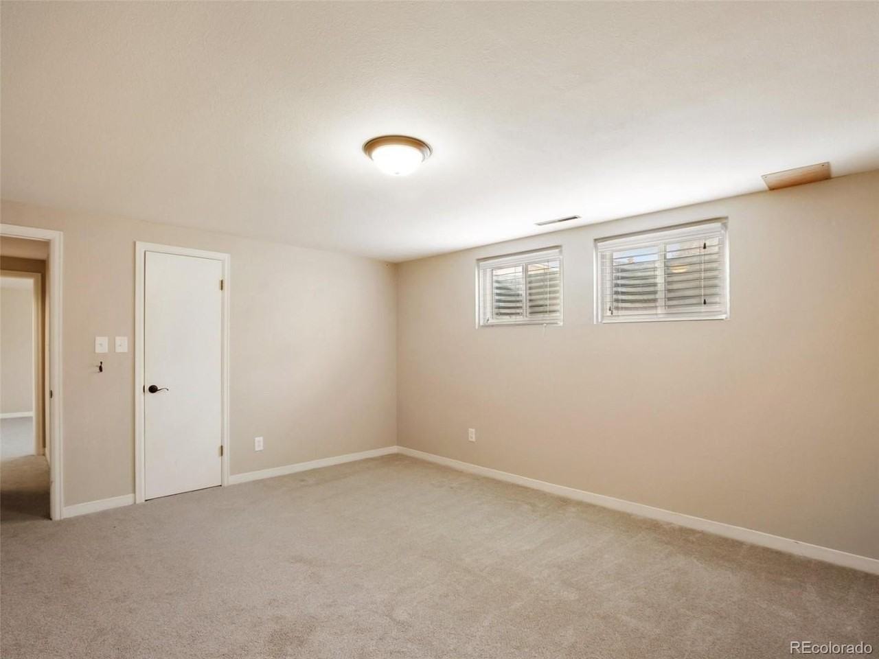 1422 Tesla Dr - Photo 4 of 18