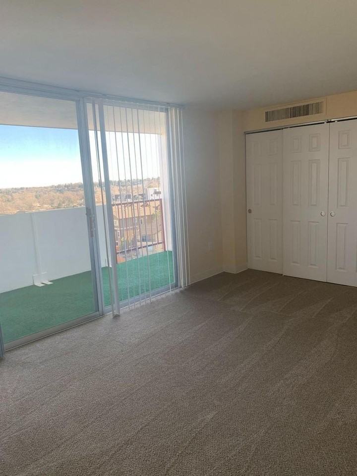 921 Green Star Dr - Photo 5 of 13