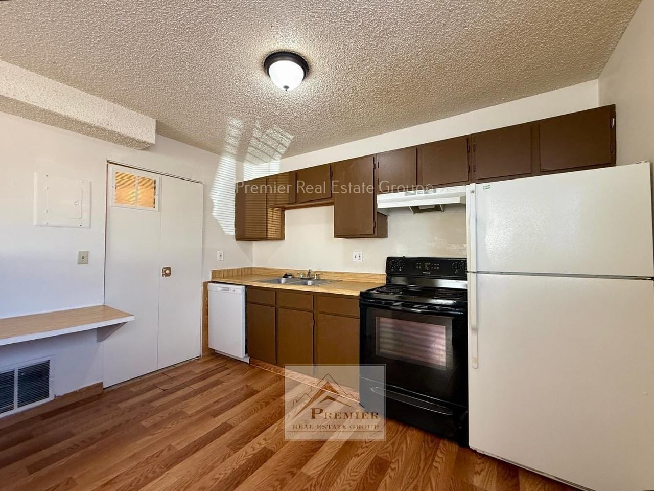 6657 Provincial Dr - Photo 7 of 15