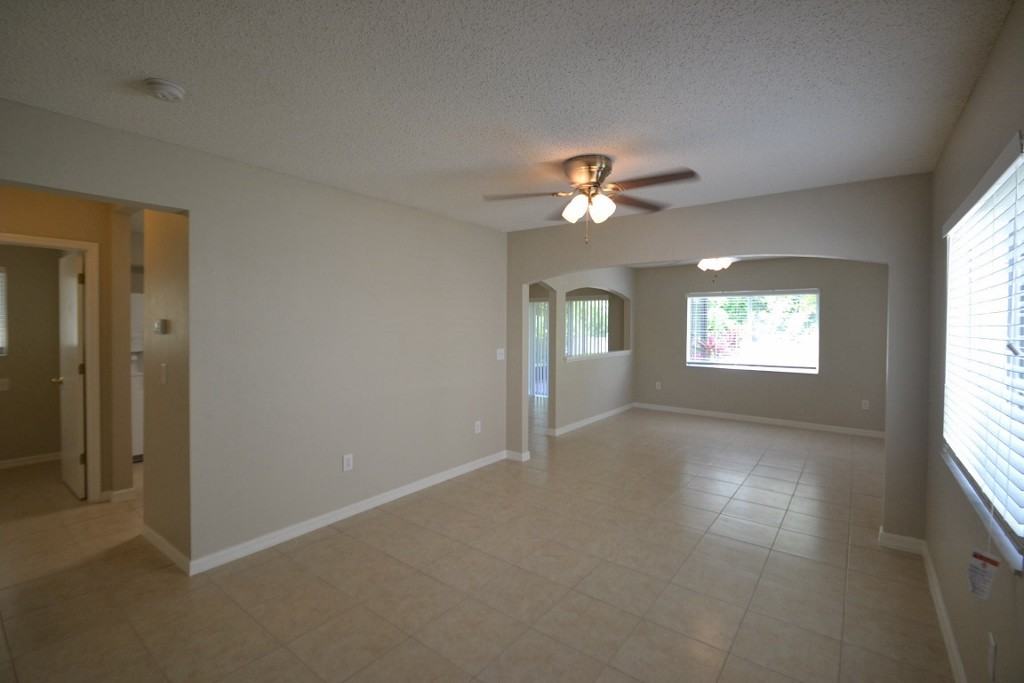 27148 Big Sur Dr - Photo 2 of 5