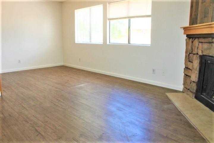 349 Gahart Dr #B - Photo 5 of 8