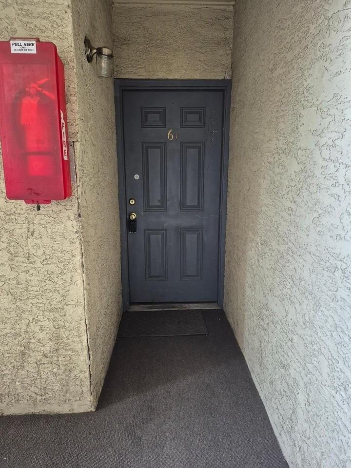 5038 El Camino Dr #61