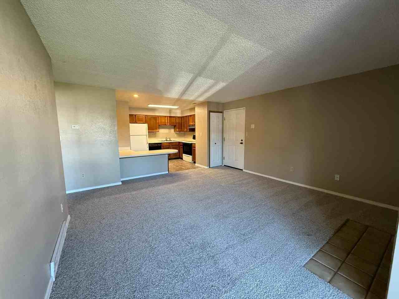 1238 Firefly Cir - Photo 4 of 13