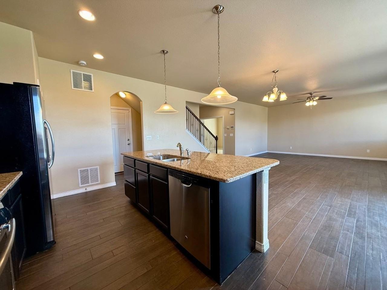 10358 Abrams Dr - Photo 7 of 28