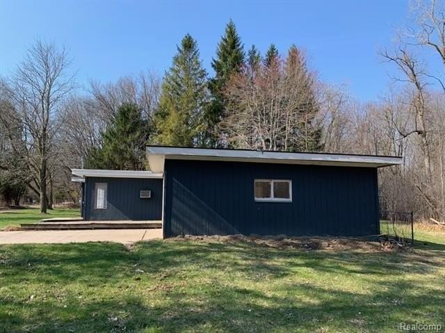 477 Crediton St - Photo 7 of 13