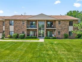 15012 Island Dr - Photo 1 of 1