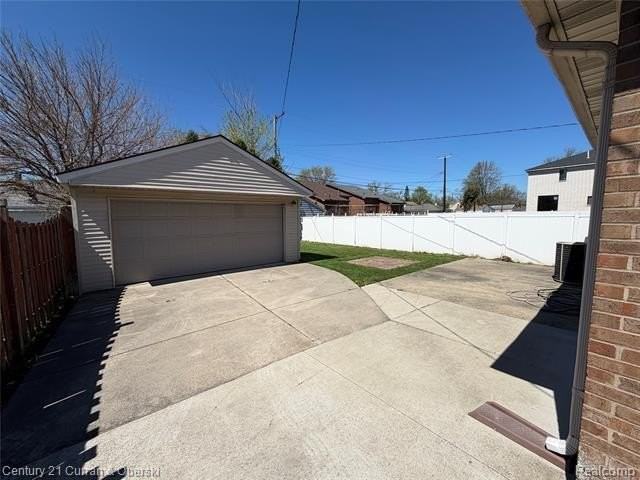 5715 N Gulley Rd - Photo 2 of 10