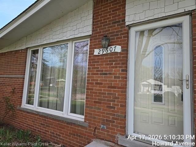 29607 Howard Ave - Photo 7 of 33