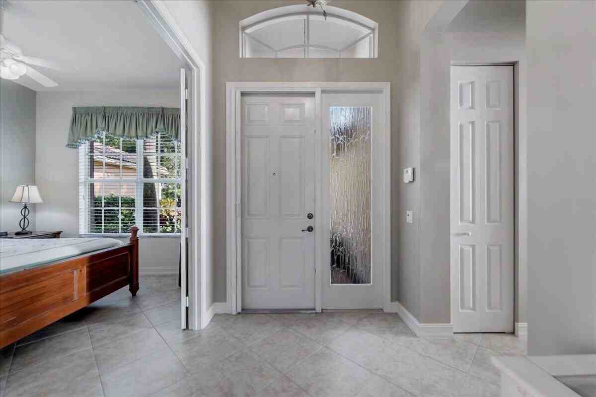 10599 Silverton Ln - Photo 4 of 50