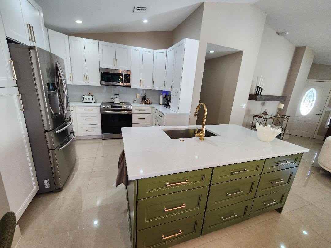 3760 Nw 19th St - Photo 4 of 48