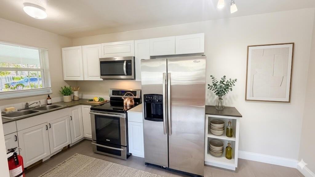 800 Moffett St #4 - Photo 3 of 7