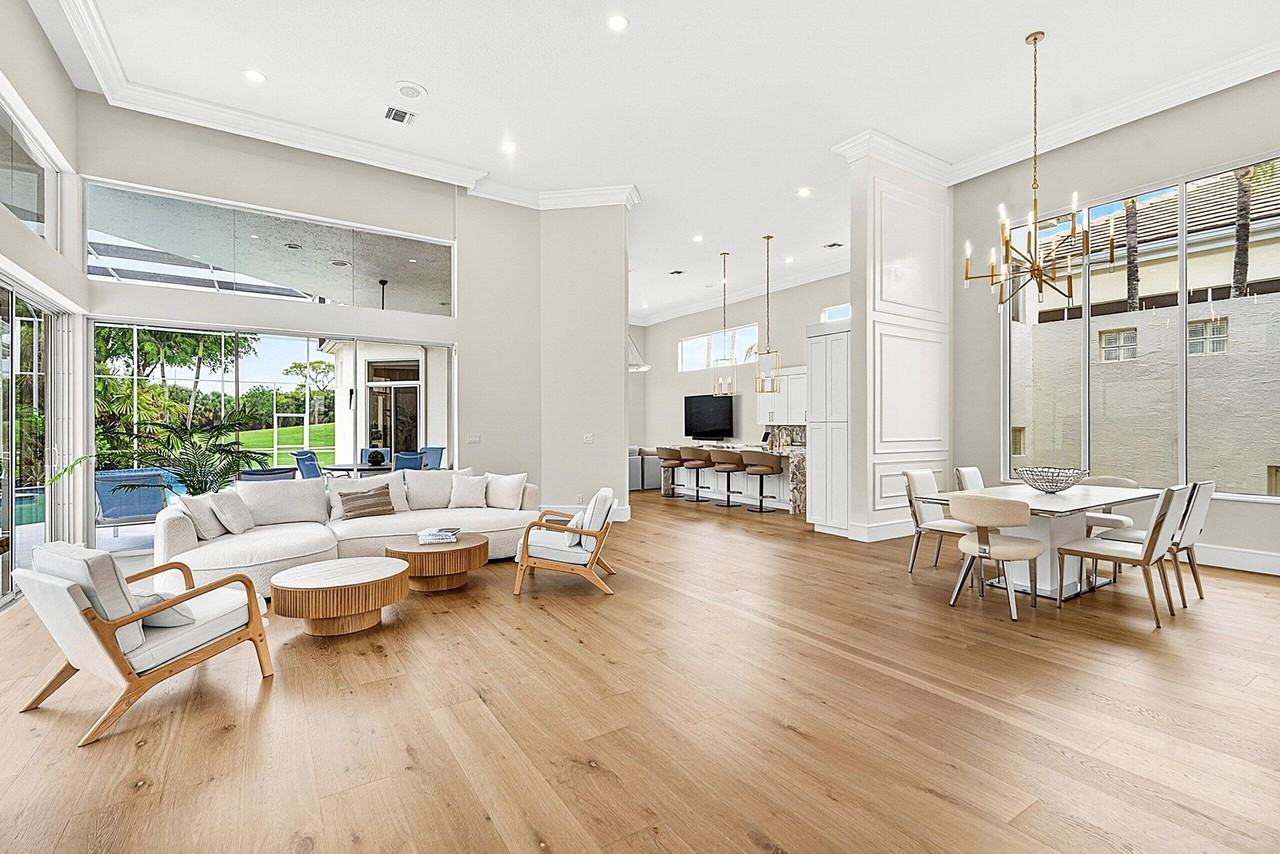 1128 Crystal Dr - Photo 6 of 47