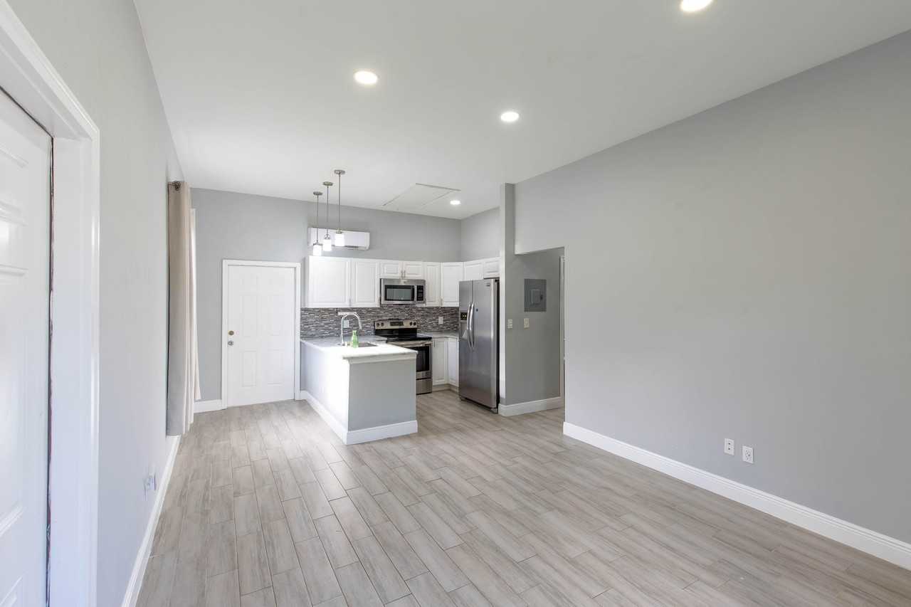 13428 87th St N - Photo 3 of 13