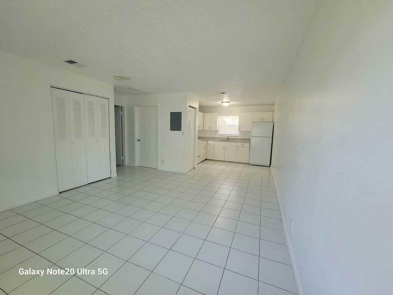 2223 Taylor St #2 - Photo 4 of 13