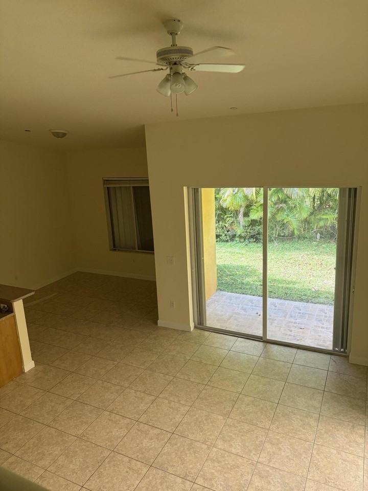 4171 Gulfstream Rd - Photo 6 of 18