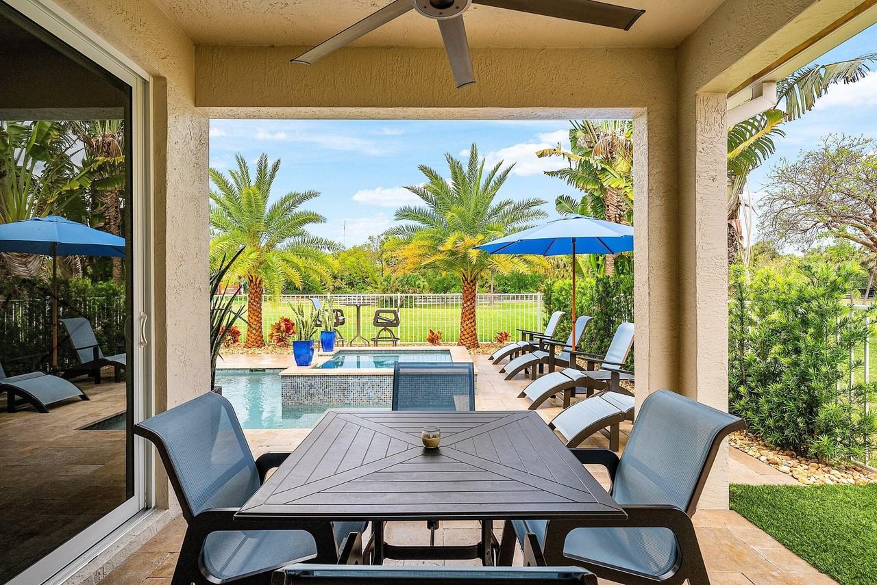 494 Enfield Ct - Photo 2 of 50