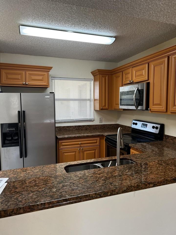 1541 Balfour Point Dr #F - Photo 2 of 3