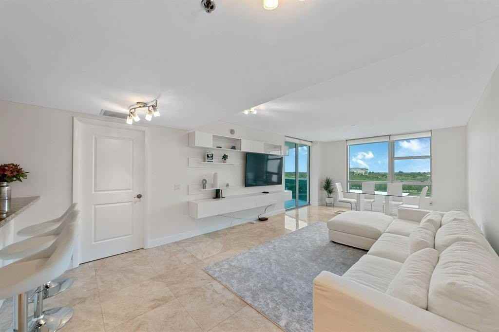 2641 N Flamingo Rd #901N - Photo 4 of 20