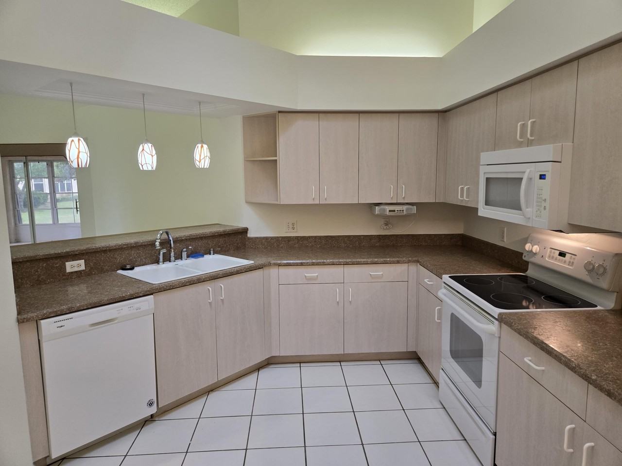 4234 Se Home Way - Photo 7 of 35