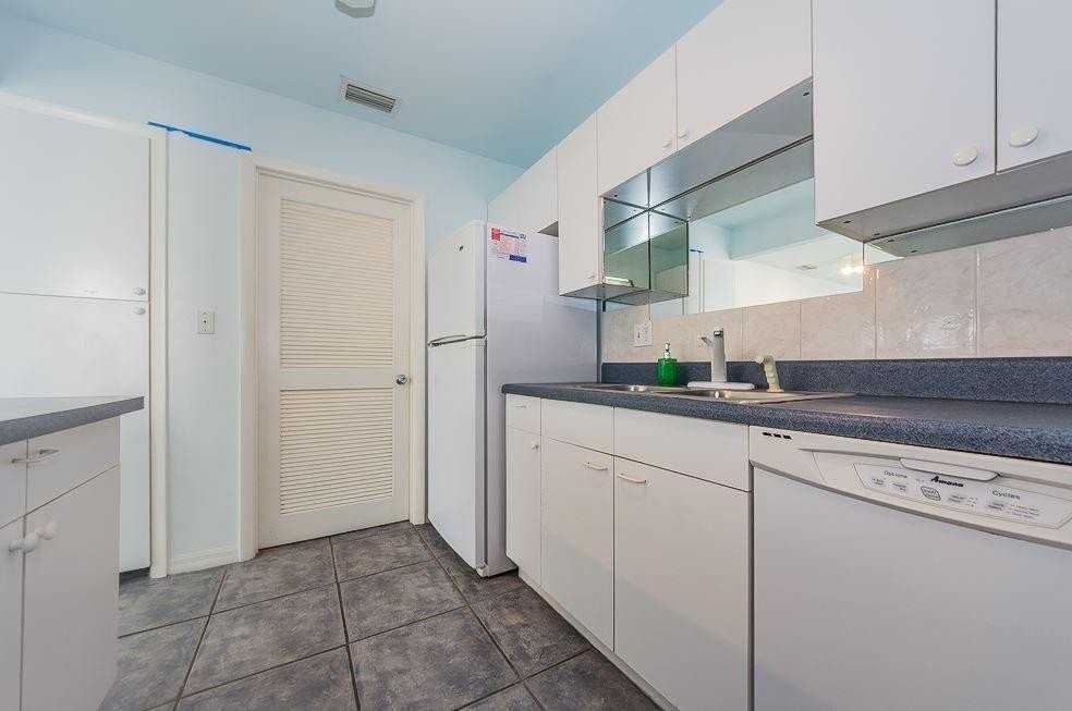 1315 Bayshore Dr #204 - Photo 6 of 20