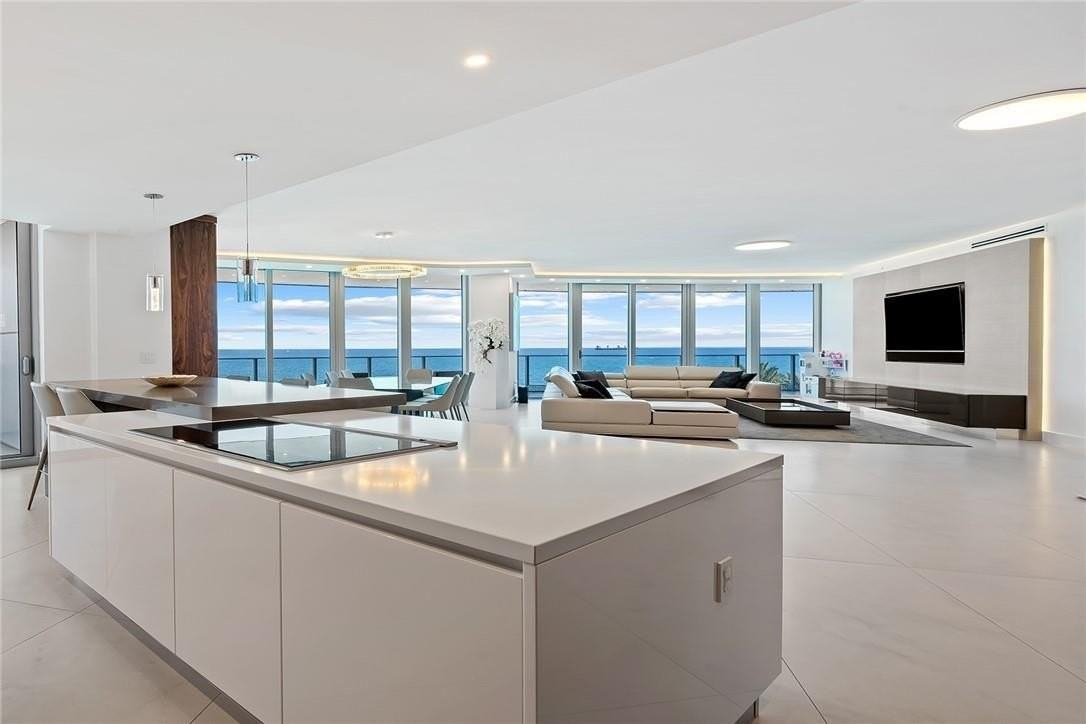 701 N Fort Lauderdale Beach Blvd #602 - Photo 2 of 44