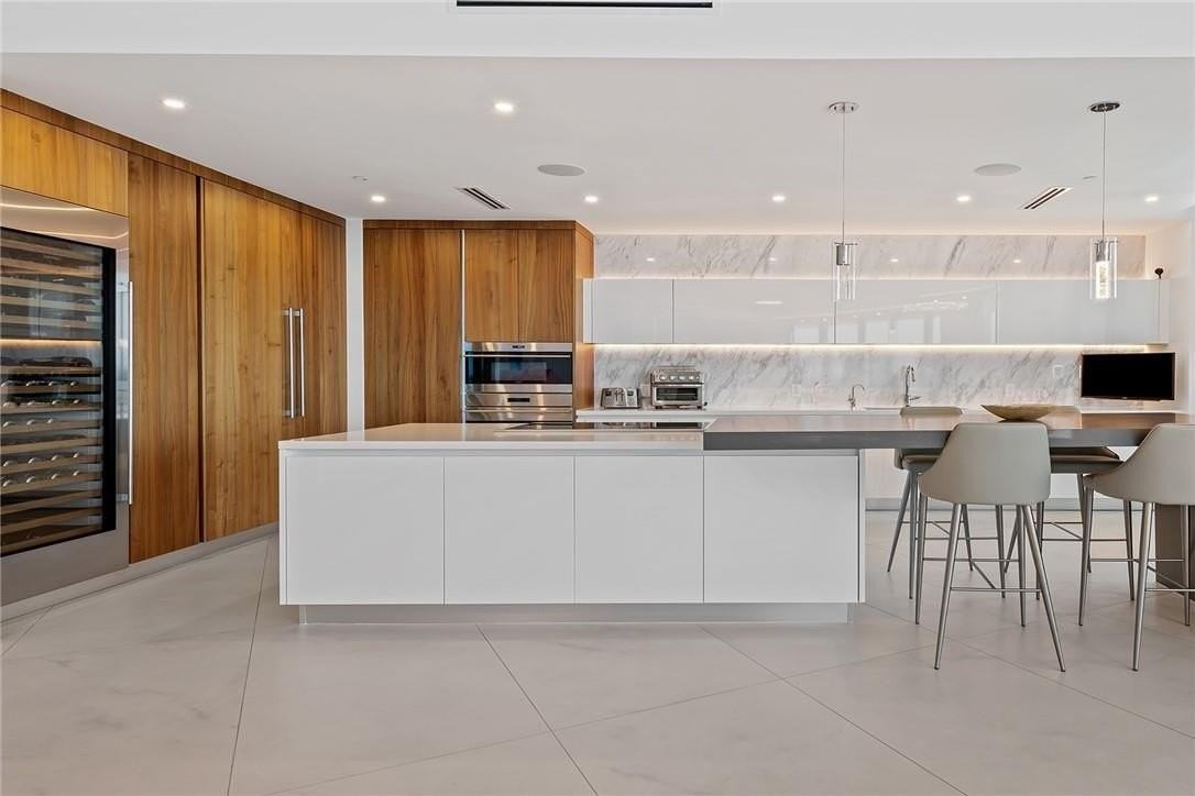 701 N Fort Lauderdale Beach Blvd #602 - Photo 4 of 44