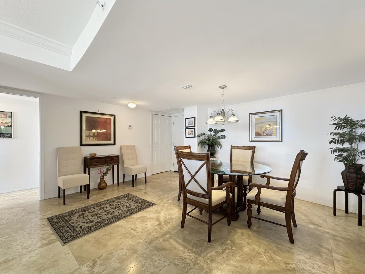 3000 N Ocean Dr #40E - Photo 4 of 50