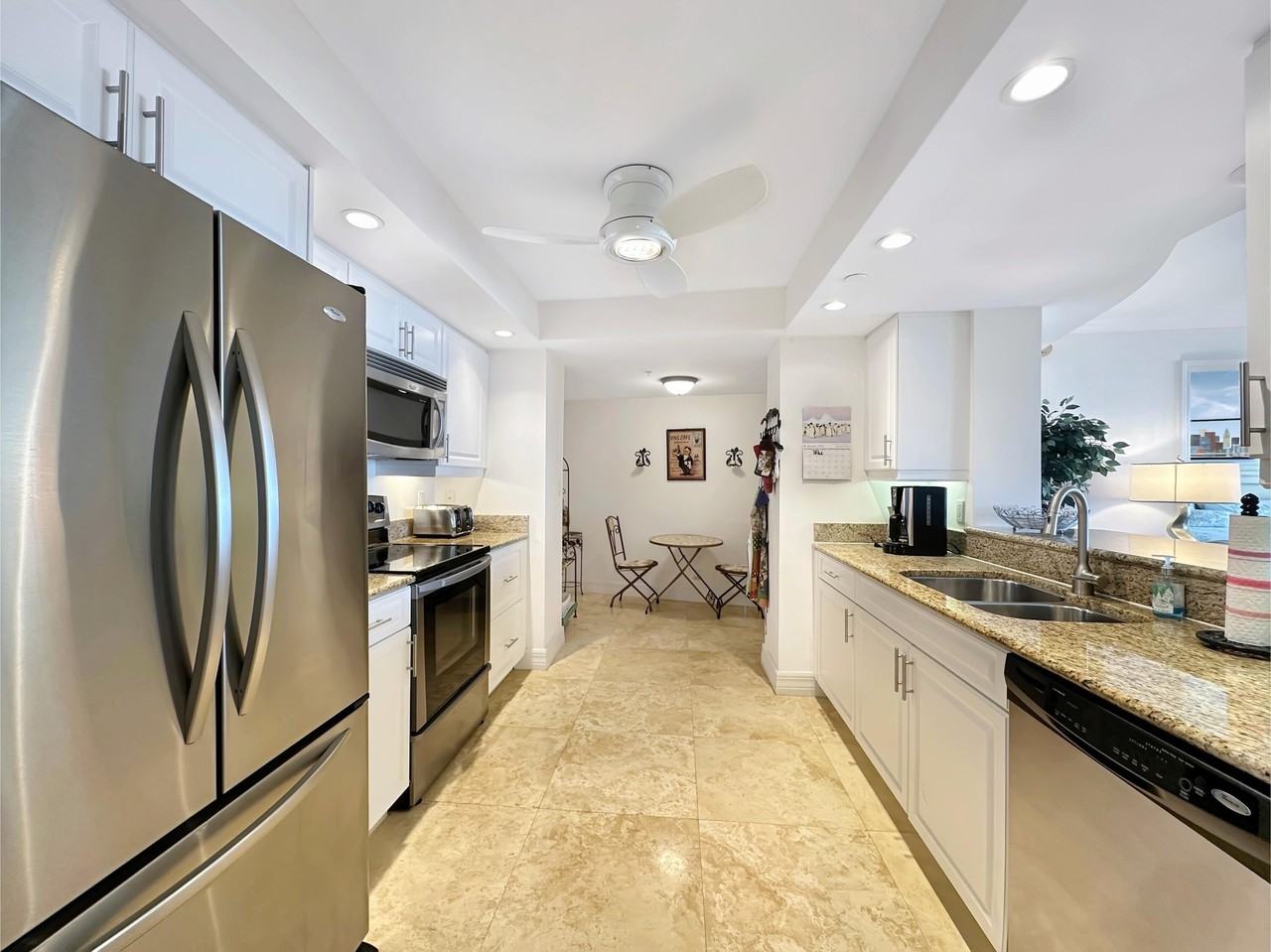3000 N Ocean Dr #40E - Photo 5 of 50