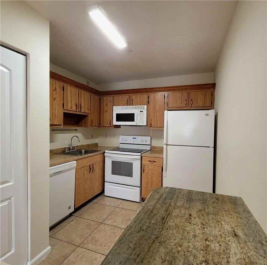 11096 Royal Palm Blvd - Photo 4 of 22