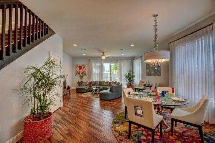 1135 Ne 3rd Ave - Photo 3 of 28