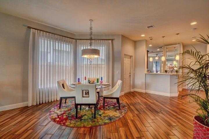 1135 Ne 3rd Ave - Photo 4 of 28