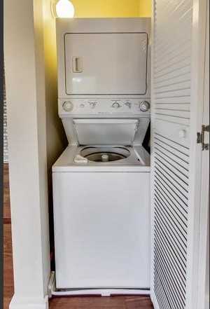 1257 W Roscoe St #1 - Photo 4 of 10