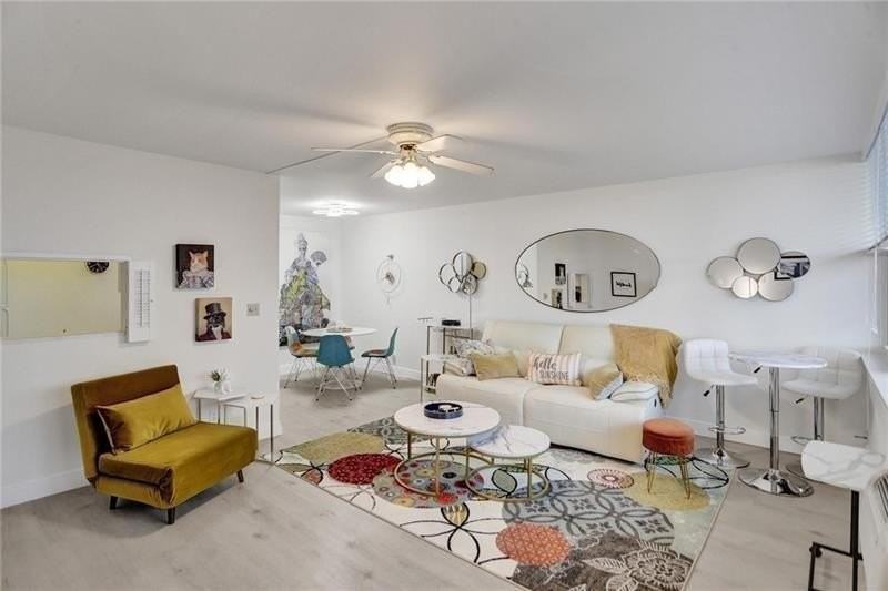 101 N Birch Rd #303 - Photo 4 of 29