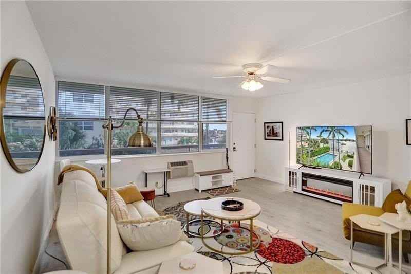 101 N Birch Rd #303 - Photo 6 of 29