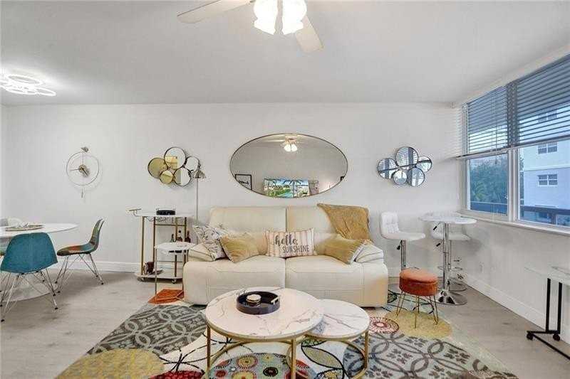 101 N Birch Rd #303 - Photo 7 of 29