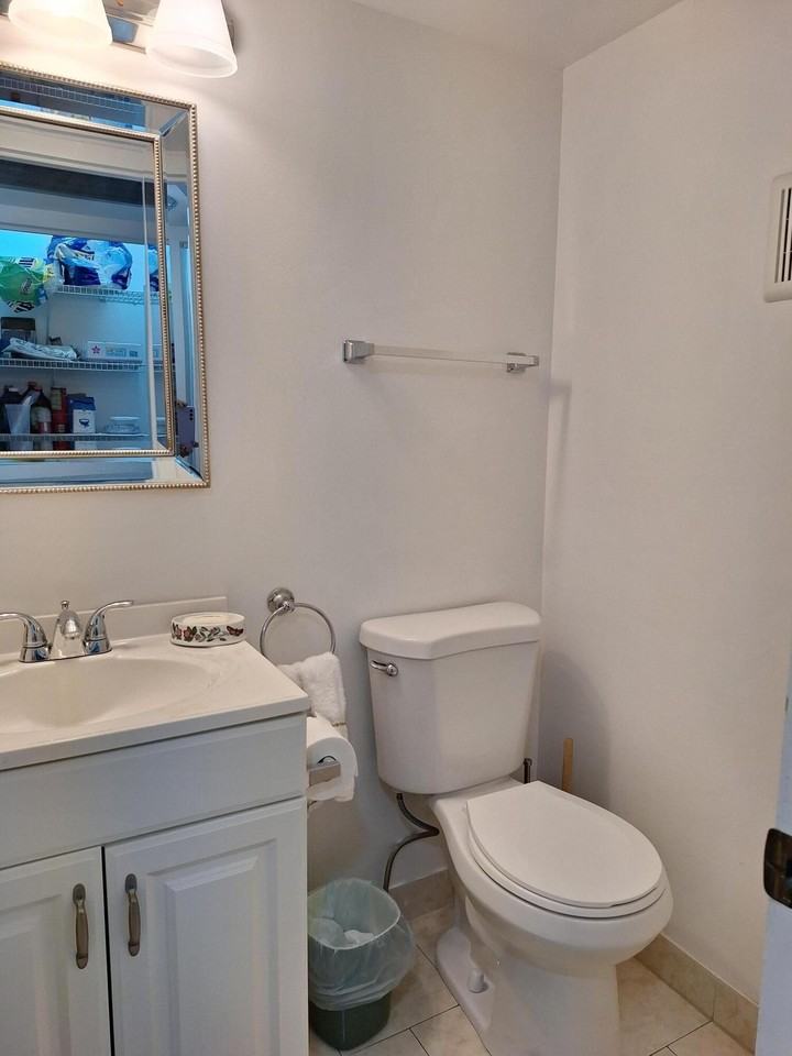 1010 Wolverton E - Photo 7 of 30